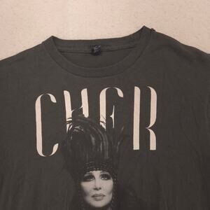 Cher Band Short Sleeve Crew Neck Graphic T Shirt Mens Size Medium M Gray